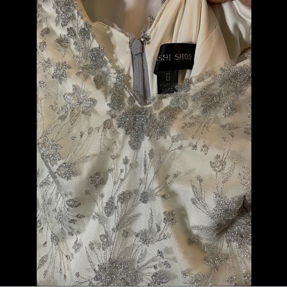 NEW Tadashi‎ Shoji Chiron Metallic Embroidered Gown - Picture 5 of 8